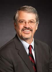 ˼��ȫ�򸱿�������Ӌ(j��)����ϯ���g(sh��)��Lew Tucker