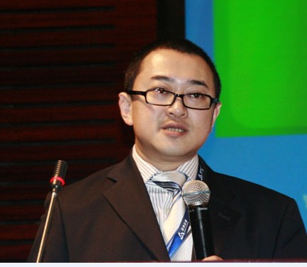 億美軟通CEO李巖