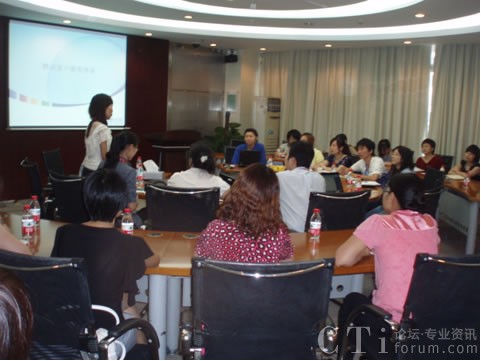 移動(dòng)公司現(xiàn)場(chǎng)觀摩系列活動(dòng)走進(jìn)騰訊深圳呼叫中心